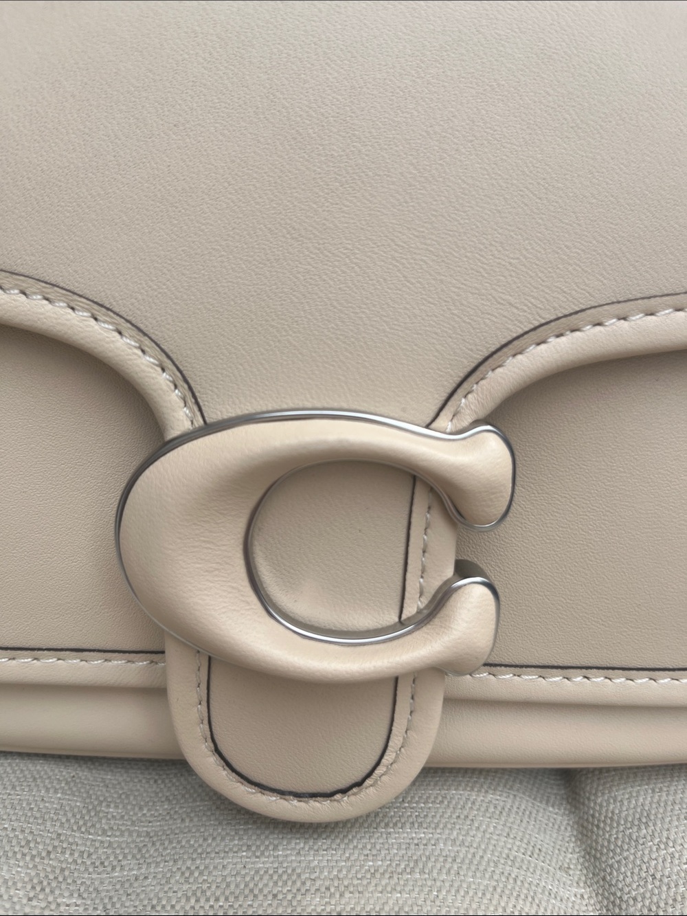 NWOT Coach Tabby Messenger Ivory Crossbody Bag - Picture 5 of 15